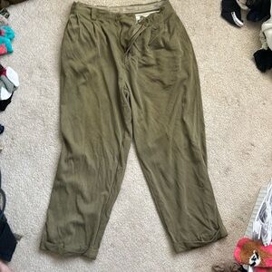 Tommy Bahama size 35 silk pants